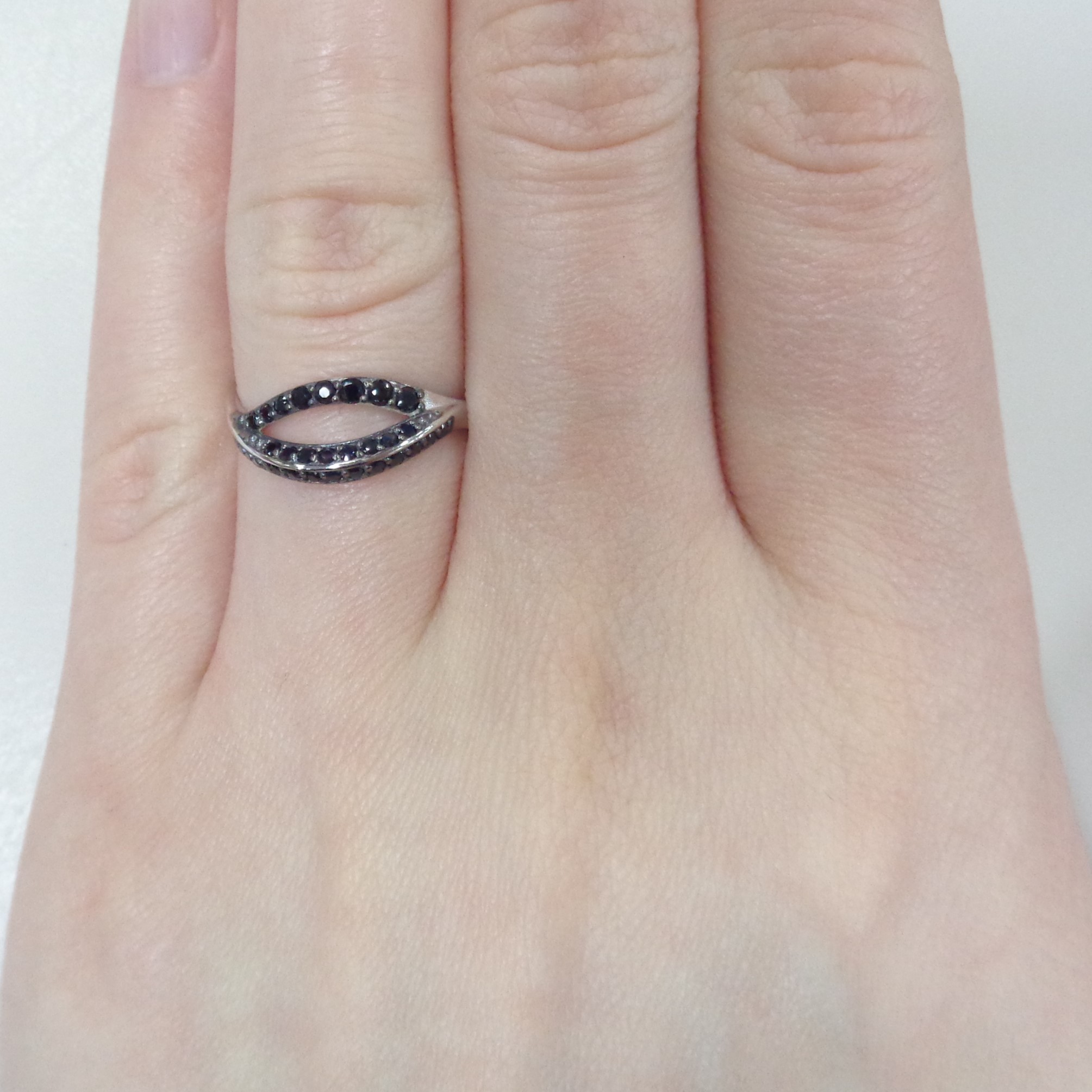 Серебряное кольцо со шпинелью